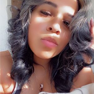 Meet your Posher, Jasmine